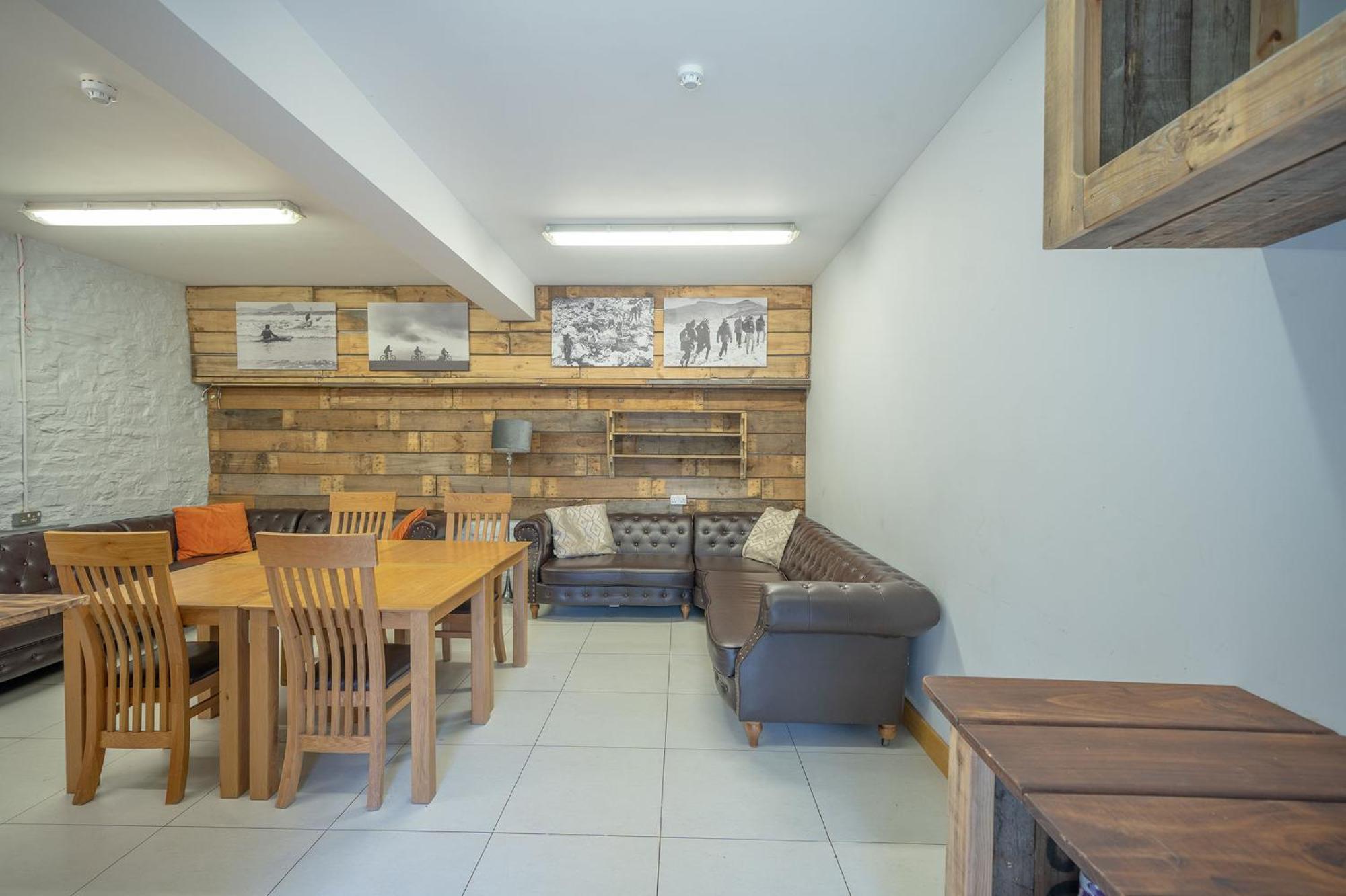 River Wye Hostel Glasbury Екстер'єр фото